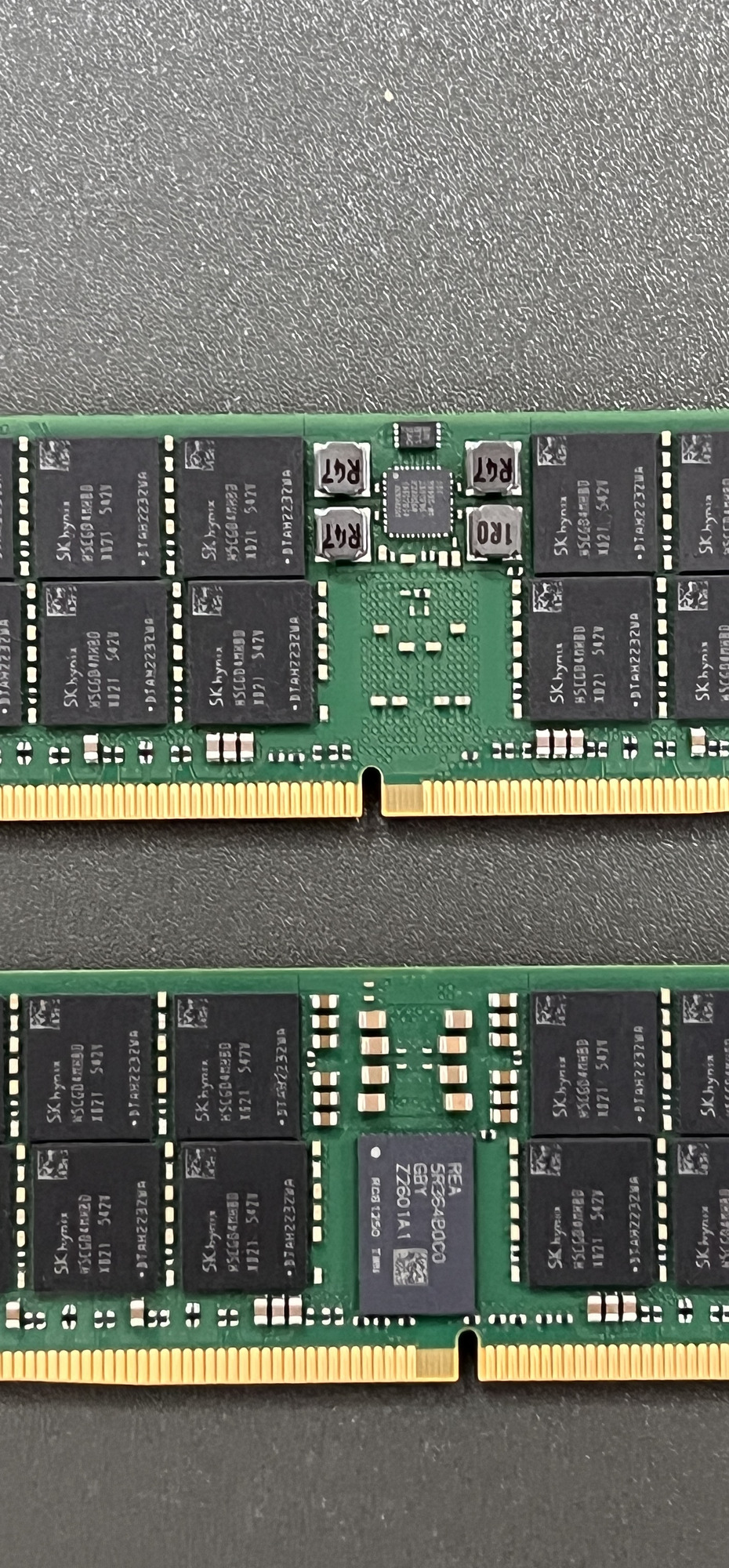DDR4 and DDR5 memory modules